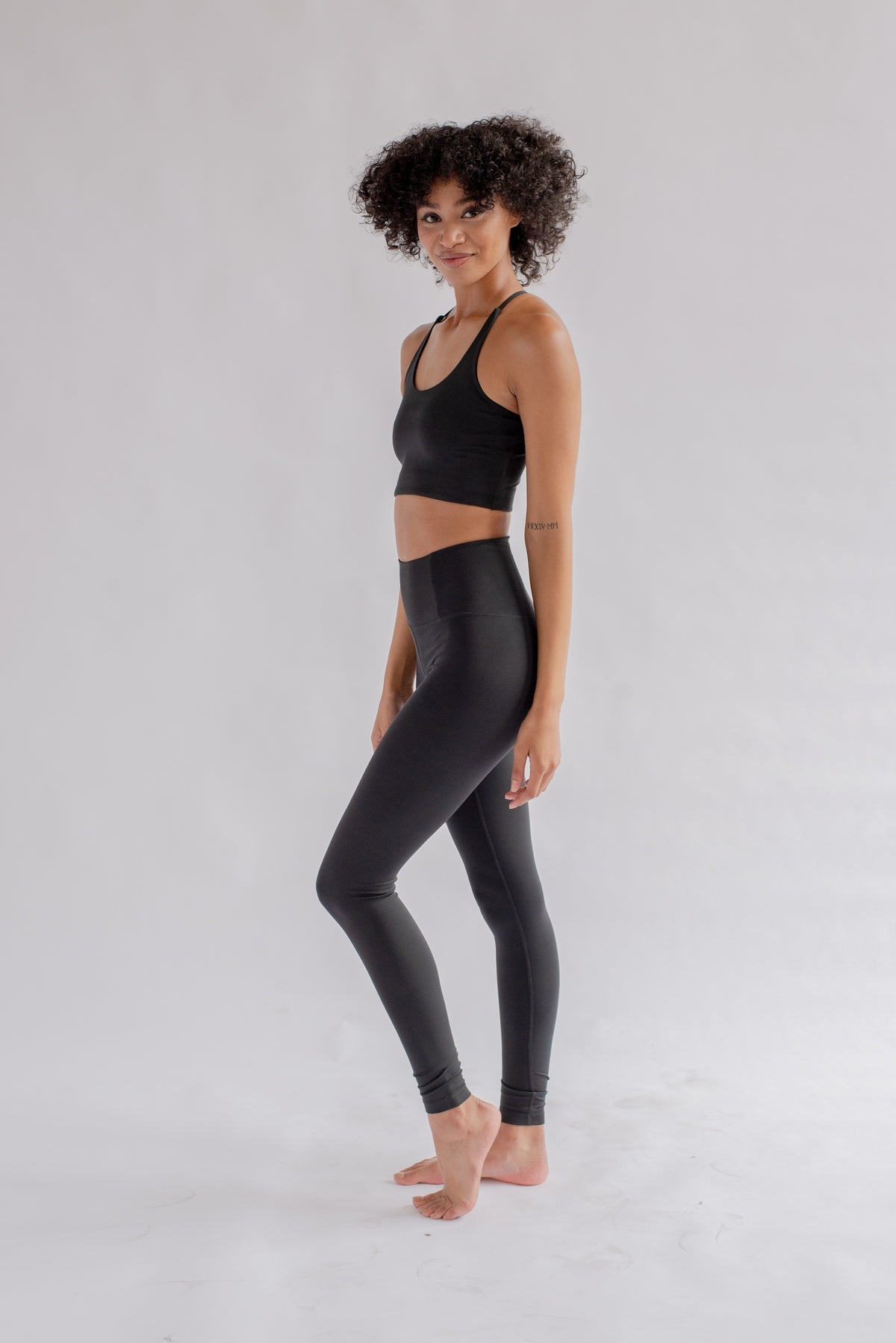 Girlfriend Collective Float Seamless High Rise Legging in Black