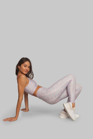 Wolven Ruched Crossover Legging in Riviera – FUELSHOP